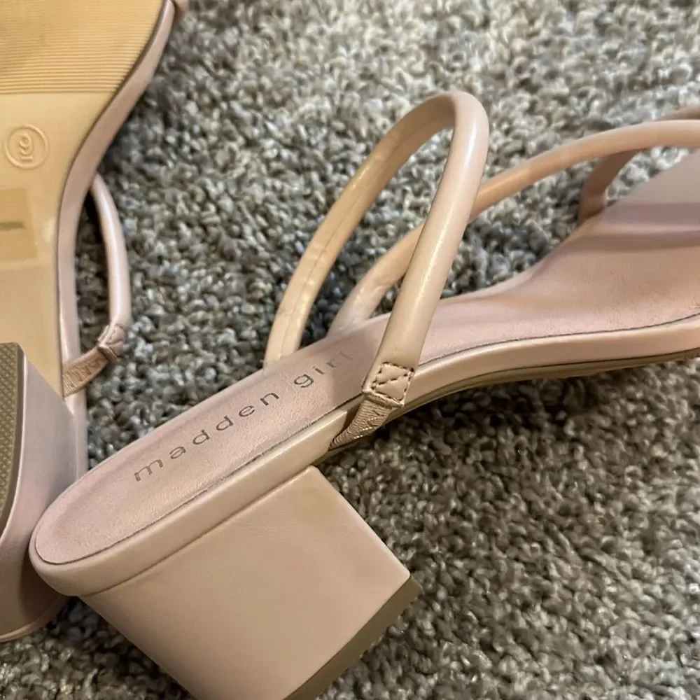NWOT Madden Girl Nude Heeled Sandal Size 9